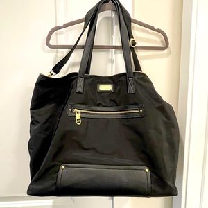 Black tote bag